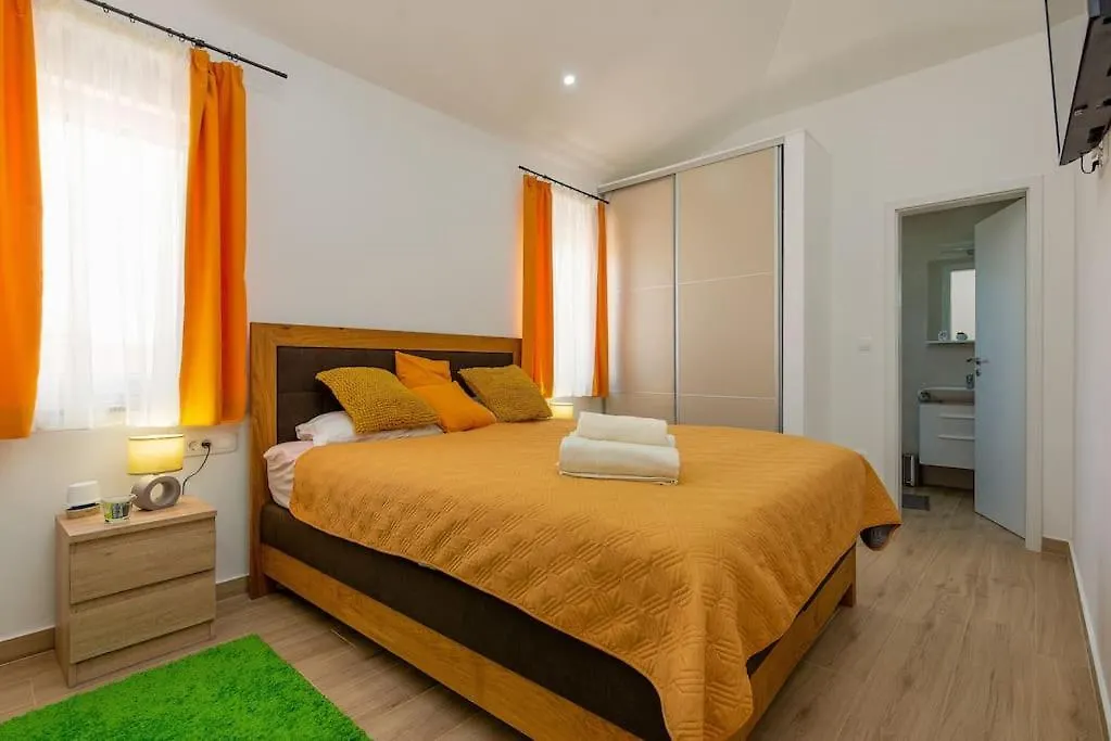 Villa Holiday Home Lux **** Benkovac Croatia