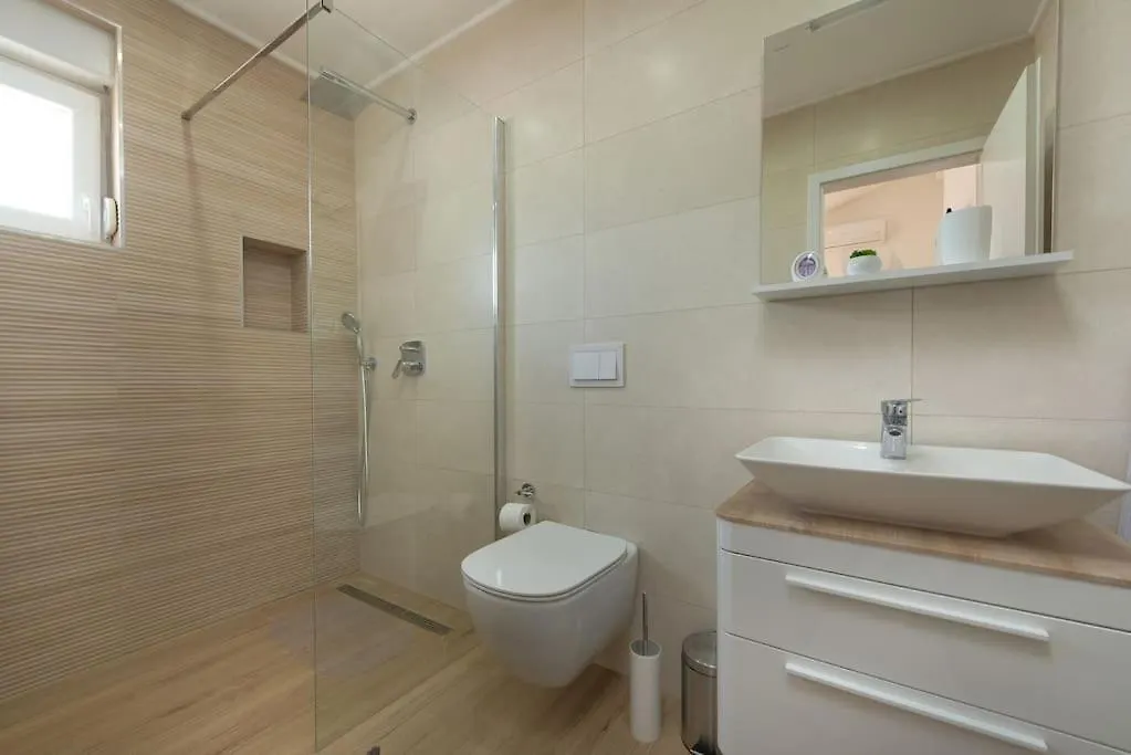 Villa Holiday Home Lux **** Benkovac